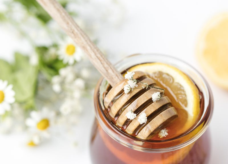 Ditch Drowsiness: Natural Hay Fever Remedies Like Nettle & Quercetin